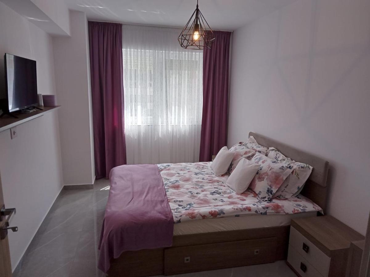 Apartament Gabriella'S Home Oradea Extérieur photo